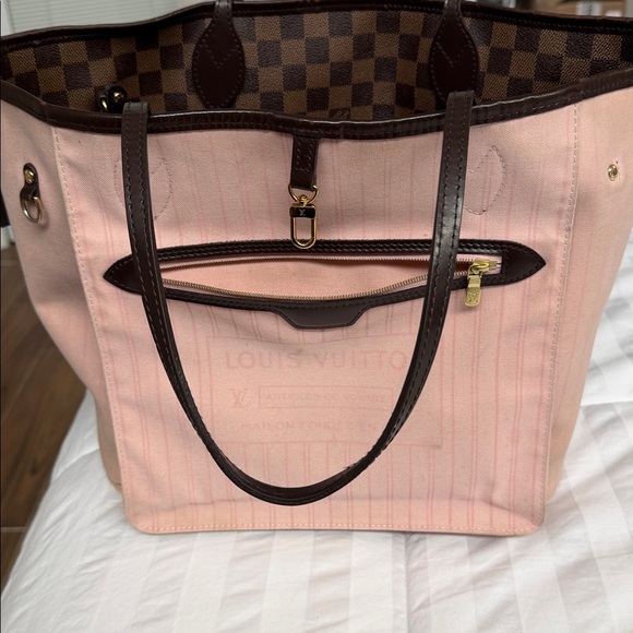 Louis Vuitton Damier Ebene Tote - Picture 8 of 10